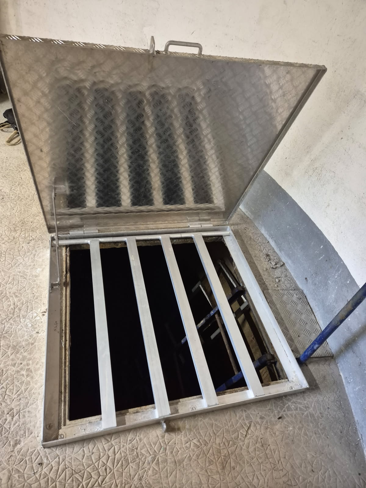 Trappes aluminium certifiées APAVE